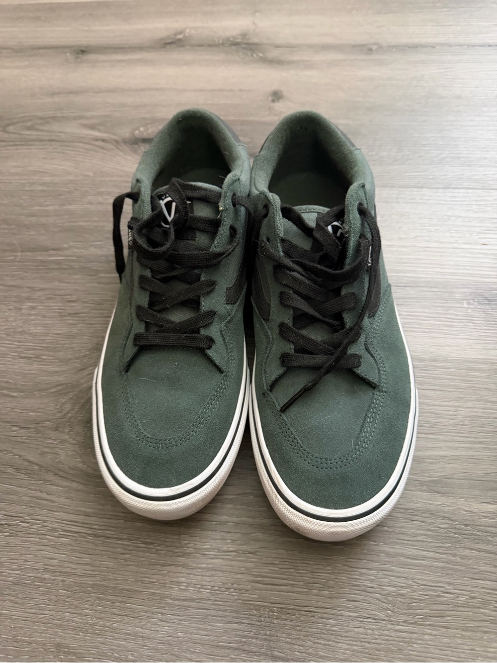Vans Men's Low-Top Suede Sneakers in Dark Green with Black Laces